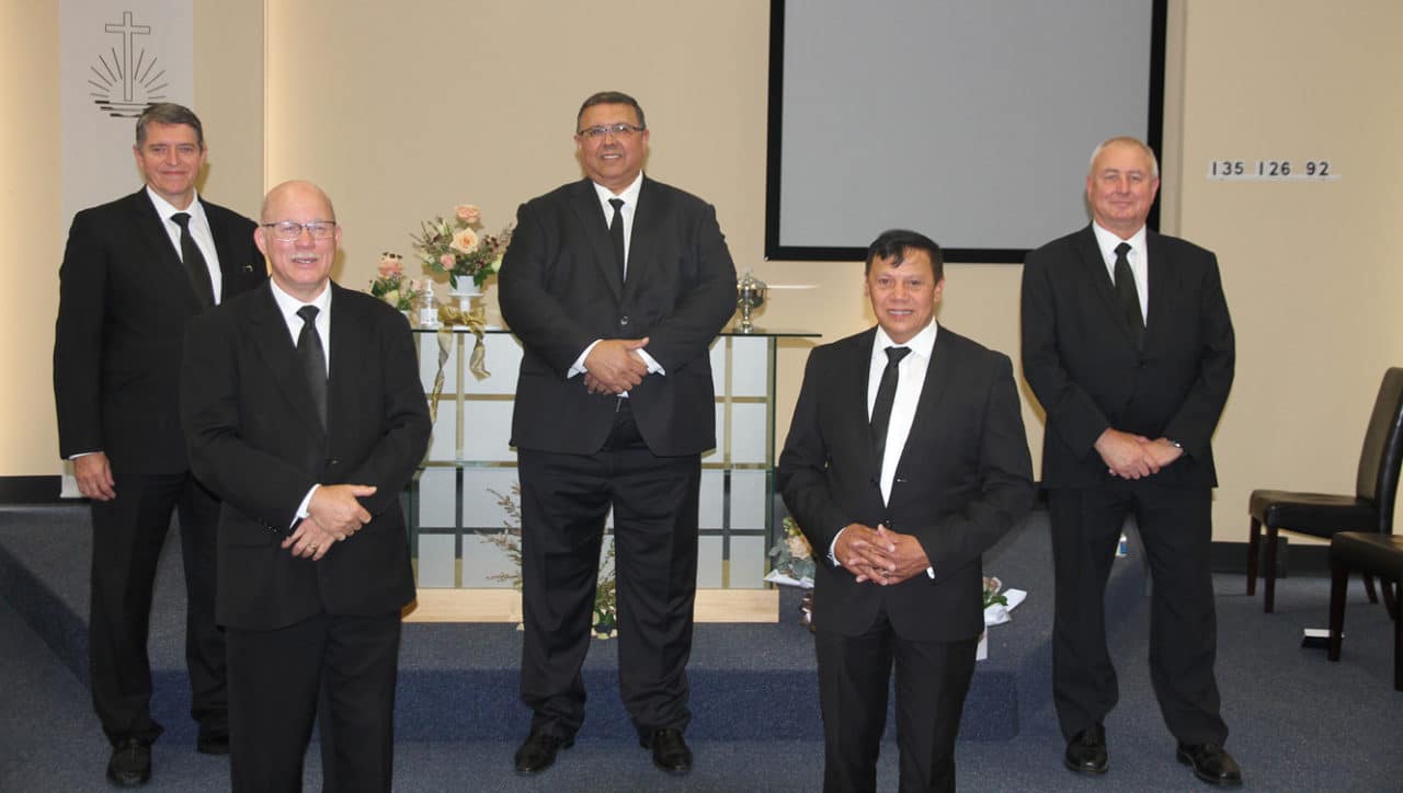 Apostle Williams in Silkstone, Queensland New Apostolic Church